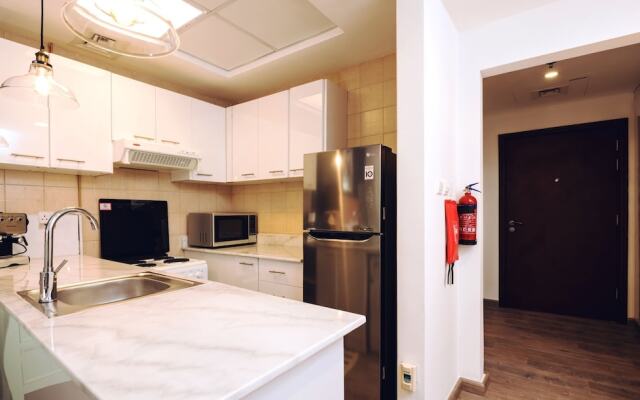 One Perfect Stay Studio Burj Al Nujoom