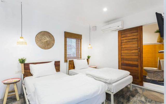 Stockhome Hostel Ayutthaya