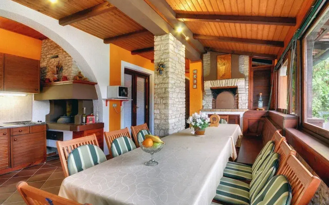 Holiday House in Muntic, Istria, With Fitness Room