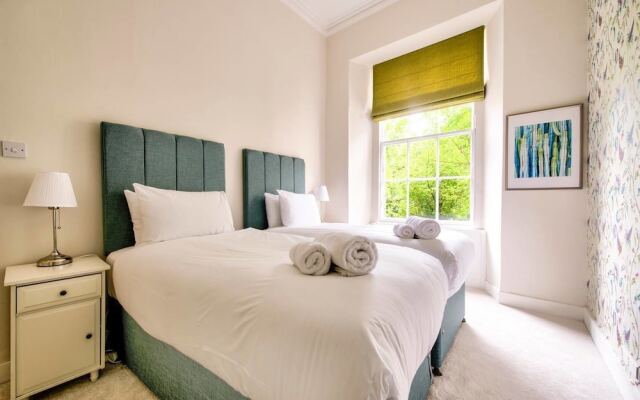 City Centre Georgian Maindoor 2bed/2bath Apartment