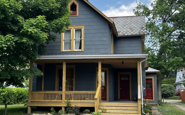 Division Street Suite