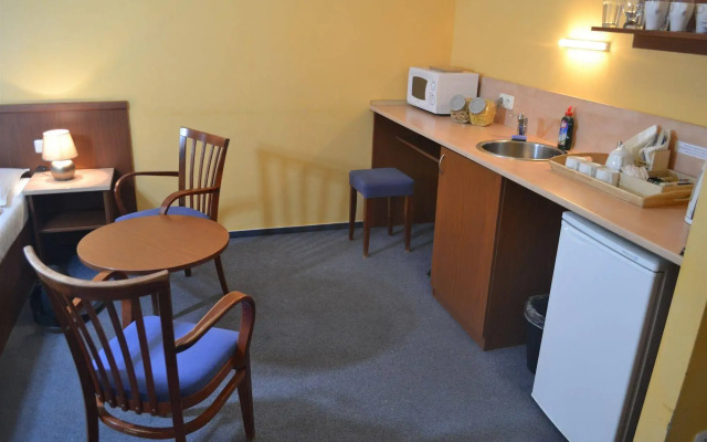 Aparthotel Austria Suites