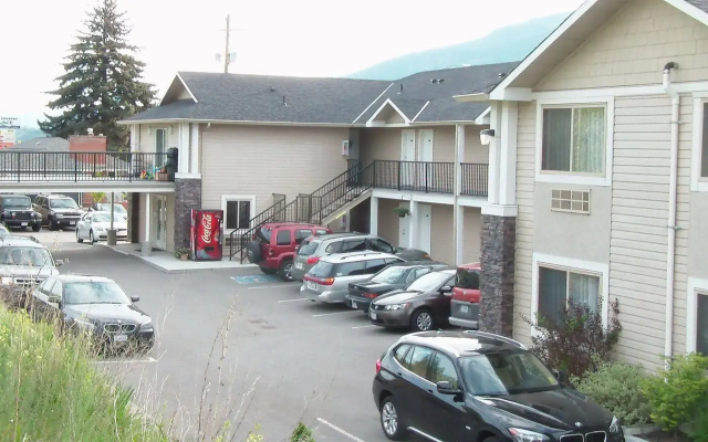 Lake Country Inn