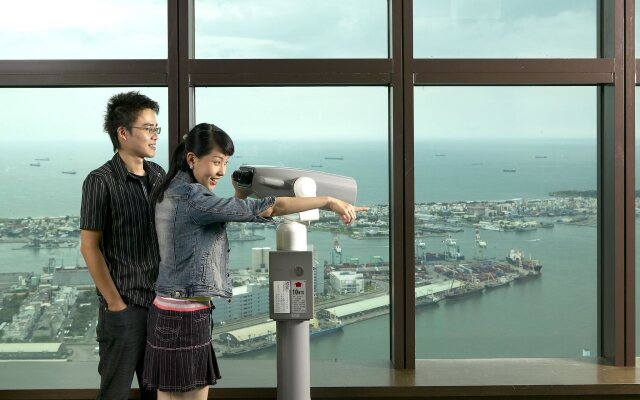 85 Sky Tower Hotel