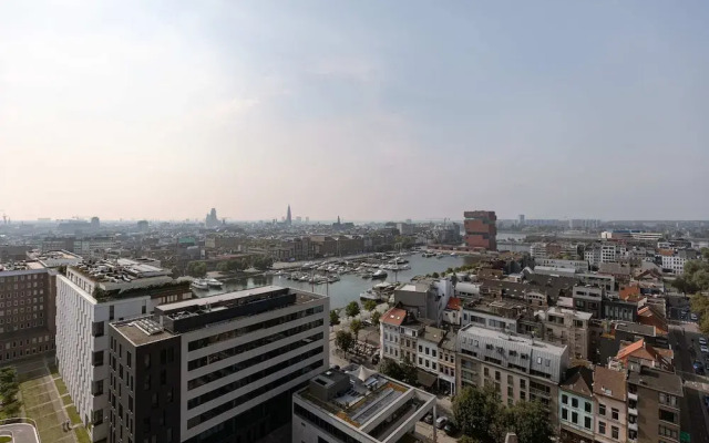 Stylish two Bedroom Apartment in Antwerp
