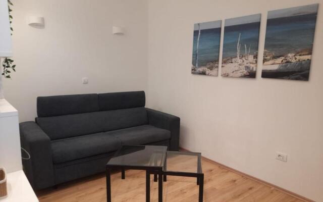 BellaVista Jelsa 2+2