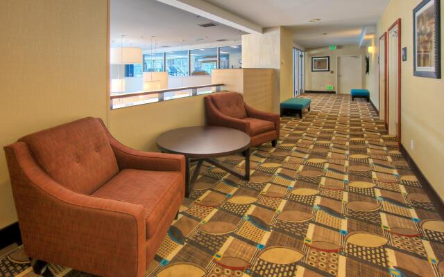 Hampton Inn & Suites Denver Tech Center