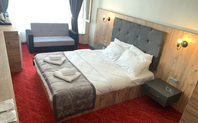 Adanaz Otel