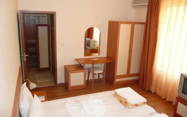 Hotel Megas