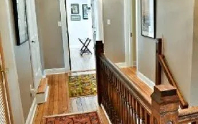 Alyssa House Bed & Breakfast