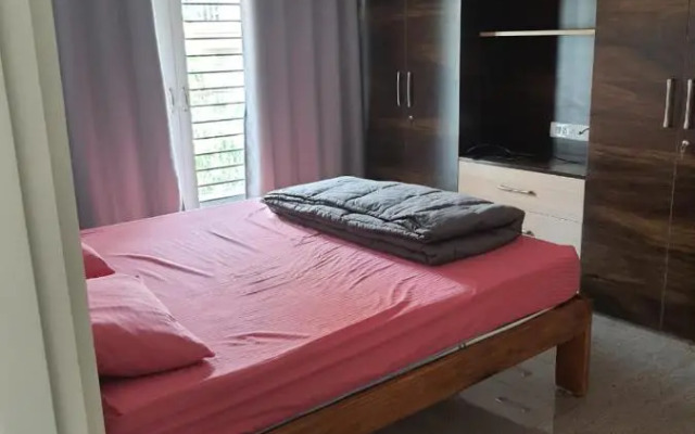 Castle BGR Service Apartments