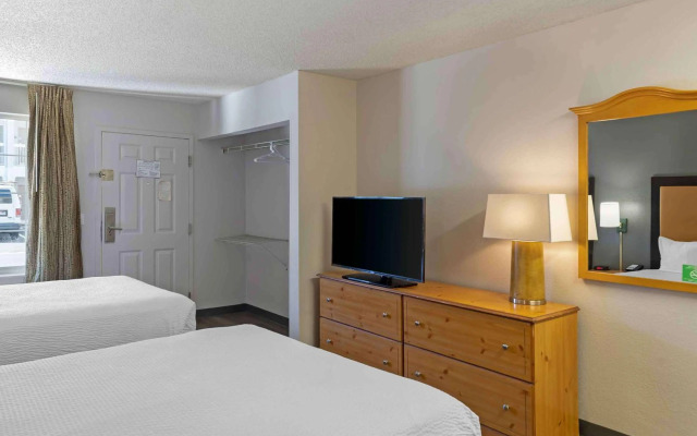 Extended Stay America Select Suites Denver Cherry Creek