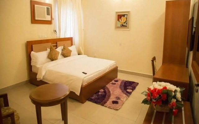 Petrus Hotels Royale
