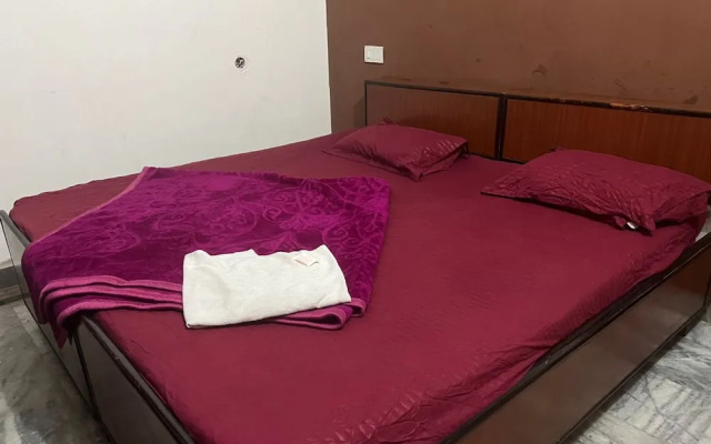 Raja Guest House