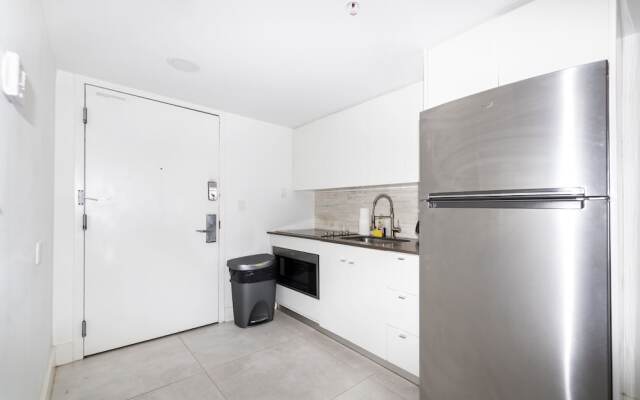 Apartments at 100 Collins