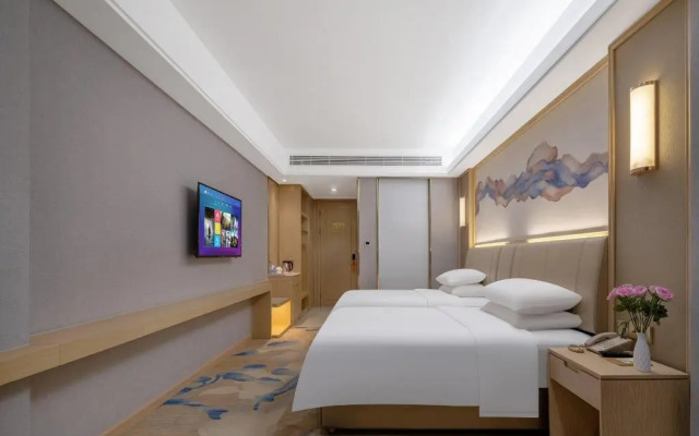 Vienna International Hotel (Shenzhen Huizhanwan Center)