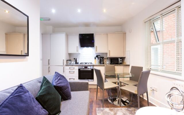 Chic Three Bed Shoreditch Gem Sleeps 8 A2