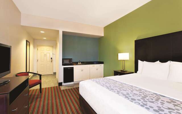 La Quinta Inn & Suites by Wyndham Tampa Bay Area-Tampa South