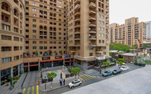Apartments on Buzand street 17