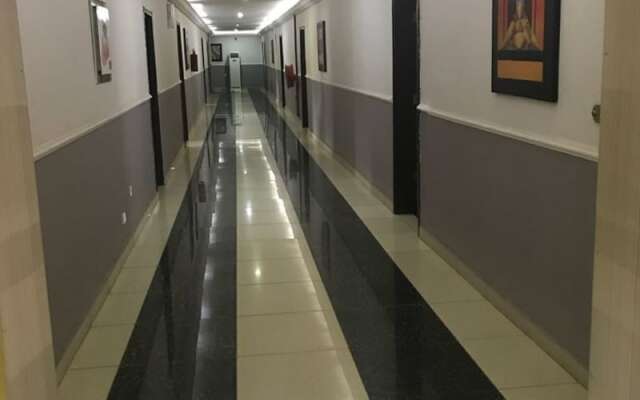 Randekhi Royal Hotel