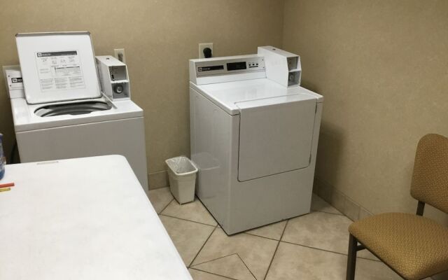 Comfort Inn And Suites