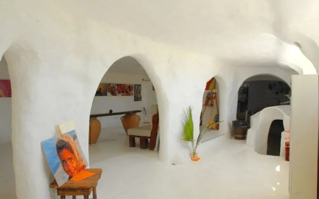 Ravino Secret Retreat