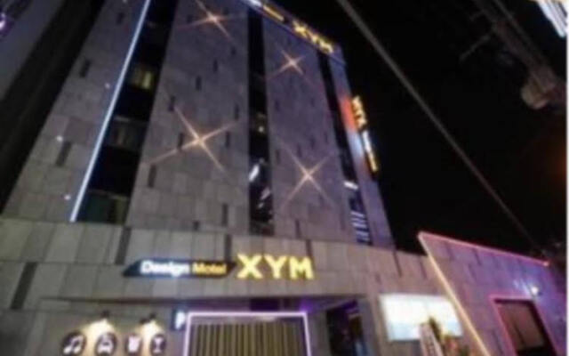 XYM Motel