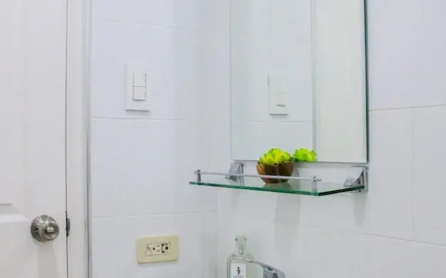 Indigo Makati @ BSA Suites