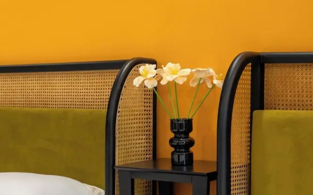 Little Balcony Hang Ca