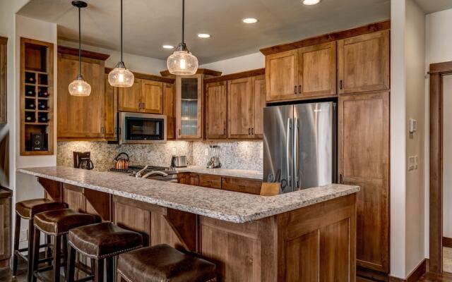 Steamboat Springs Skiers Townhouse by RedAwning