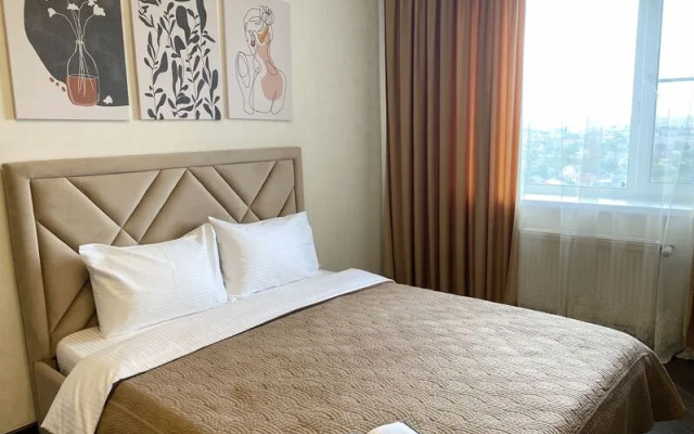 Йо Плейс на улице Восточно-Кругликовская, д. 22