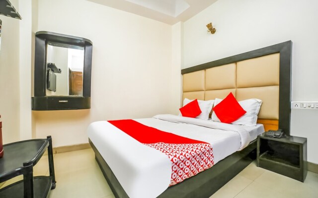 Pushpak Palace by OYO Rooms