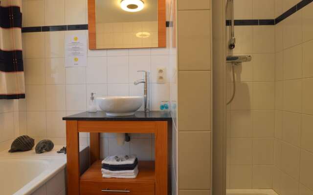 Charming Apartment with Access to Outdoor Hot Tub in Green Condroz Valley