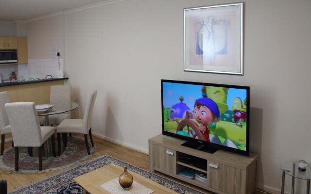 Adelaide Central Apartment - 3Br, 2Bath & Carpark
