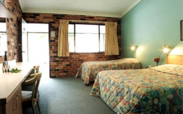 Bay Hotel Motel