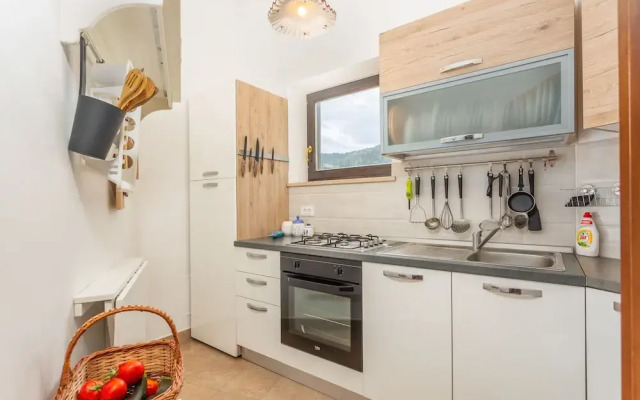Bright 3-bedroom Apartment in Lovran
