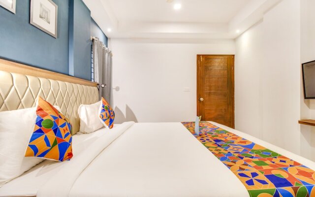 Fabhotel The Sun Suites