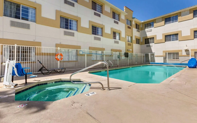 Comfort Suites Phoenix Airport