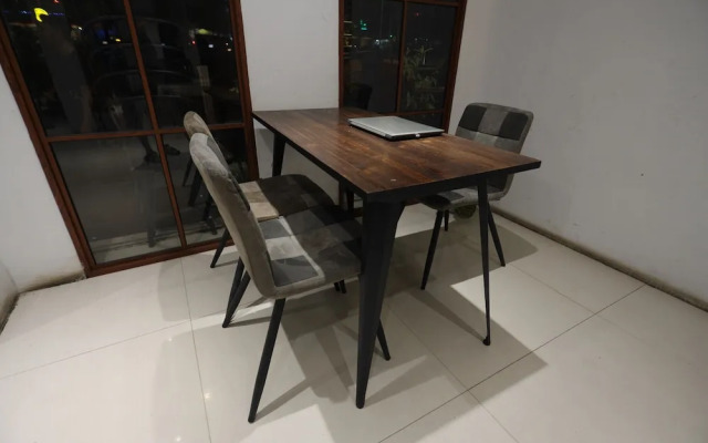 OYO 93667 Penginapan Pelangi