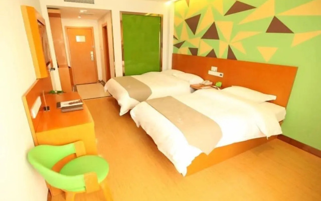 Vatica Qingdao Licang Xiazhuang Hexie Plaza Hotel