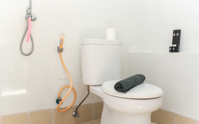 Cozy Studio At Bassura City Apartment