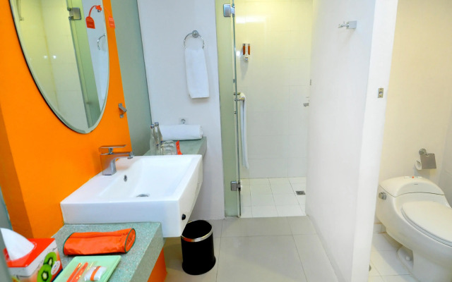 HARRIS Hotel & Residence Riverview Kuta Bali