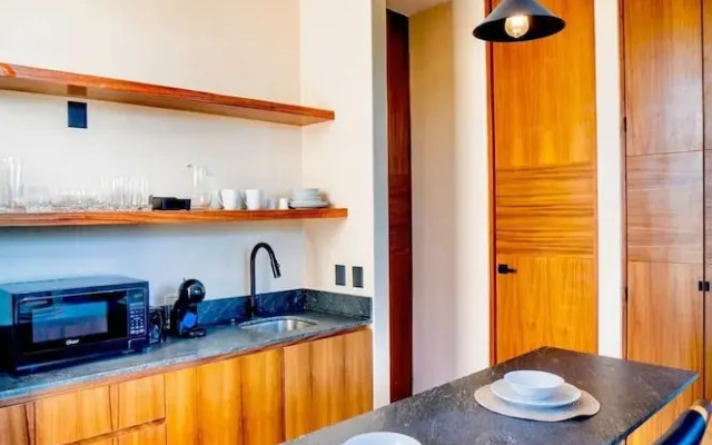 Great Located Studio PH With Private Pool by Waves Management