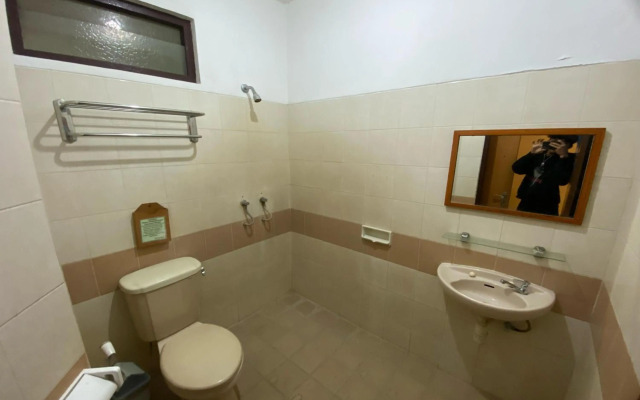 Hotel Lestari Near Lippo Plaza Mall Jember