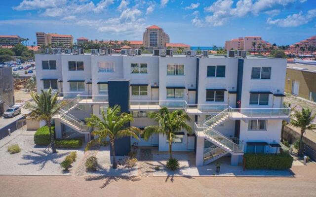 Las Islas Condo 8 in Noord