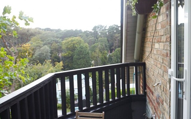 Boutique Balcony Apartment at Bodorgan Manor