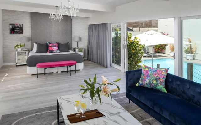 The Clarendon - Fresnaye