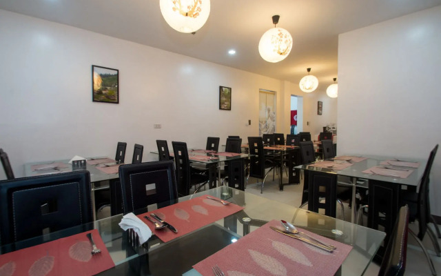 IL Mare Sakura Resort Boracay