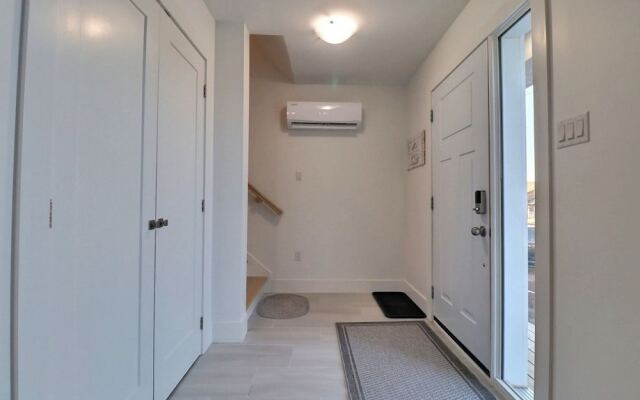 GLOBALSTAY. New 3 Bedroom House in a Quiet Area