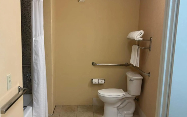 Holiday Inn Express Las Vegas-Nellis by IHG